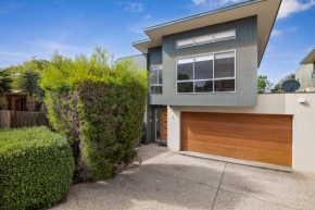 Anderson Central Torquay Townhouse